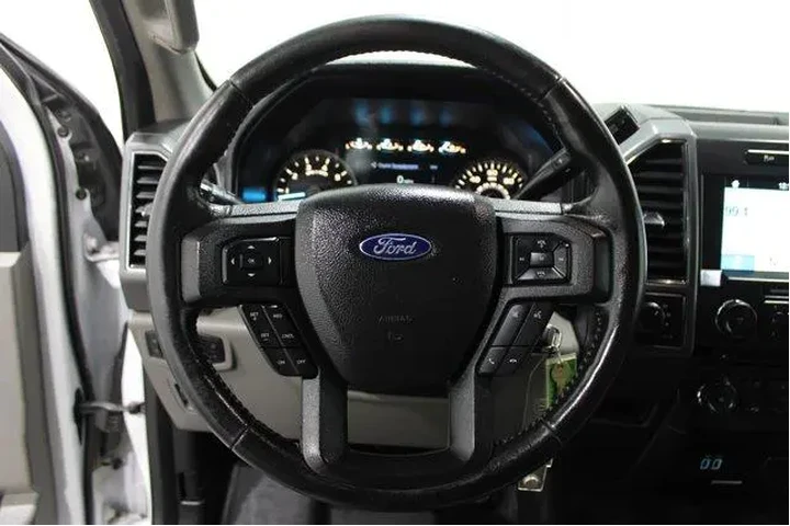 $17982 : Ford F-150 2018 4x4 XLT 4dr image 9