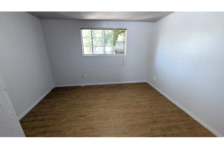 $900 : Esta casa privada de 2 dormito image 6