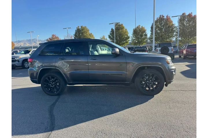 $24311 : Jeep Grand Cherokee 2021 4x4 image 9