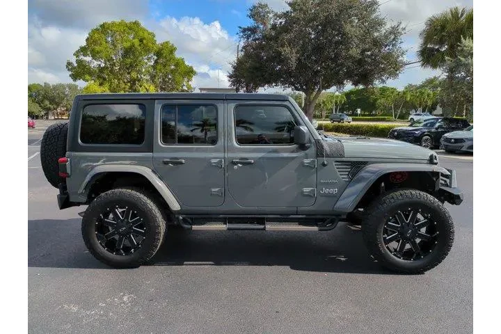 $25800 : Jeep Wrangler Unlimited 2018 image 2