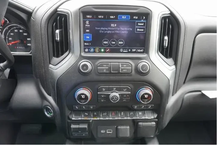 $38888 : Chevrolet Silverado 1500 202 image 8