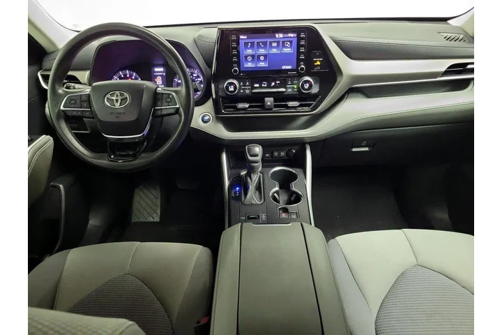 $26998 : Toyota Highlander 2021 L 4dr image 9