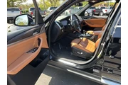 $27293 : 2021 X3 xDrive30e thumbnail