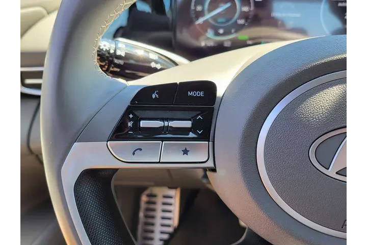 $23171 : Hyundai ELANTRA Hybrid 2025 image 5