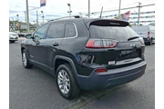 $17200 : 2019 Cherokee Latitude FWD thumbnail