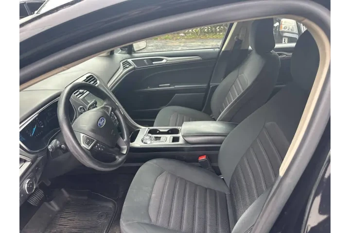 $12995 : 2020 Fusion SE image 8