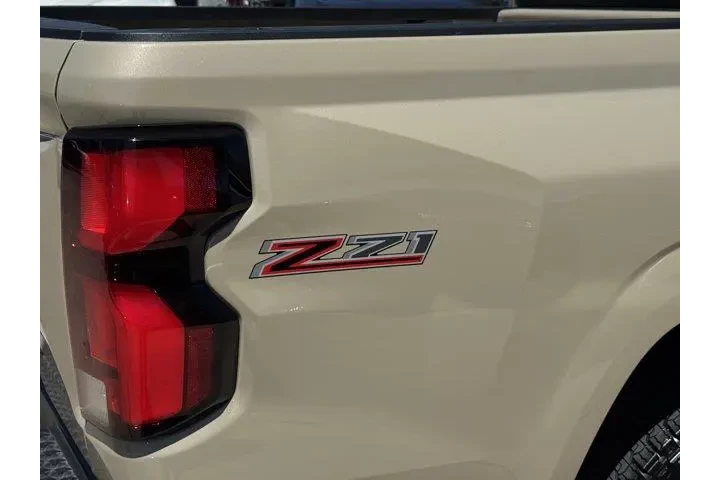 $39451 : Chevrolet Colorado 2024 4x4 image 6