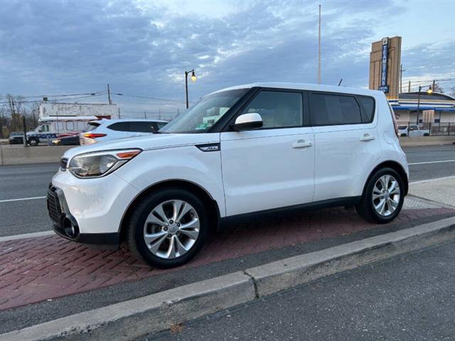 $8495 : 2016 Soul + image 8