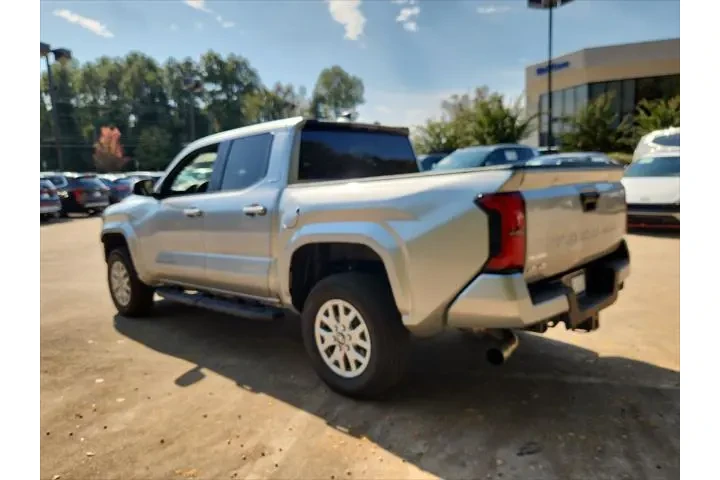 $37991 : Toyota Tacoma 2024 4x4 SR5 4 image 8