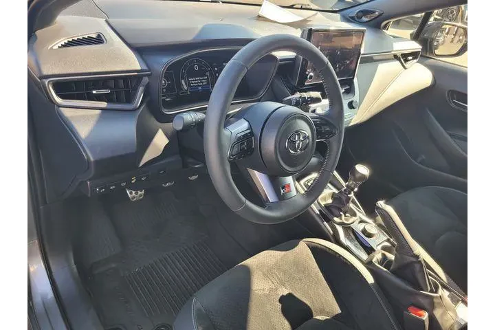 $35605 : Toyota GR Corolla 2024 AWD C image 9