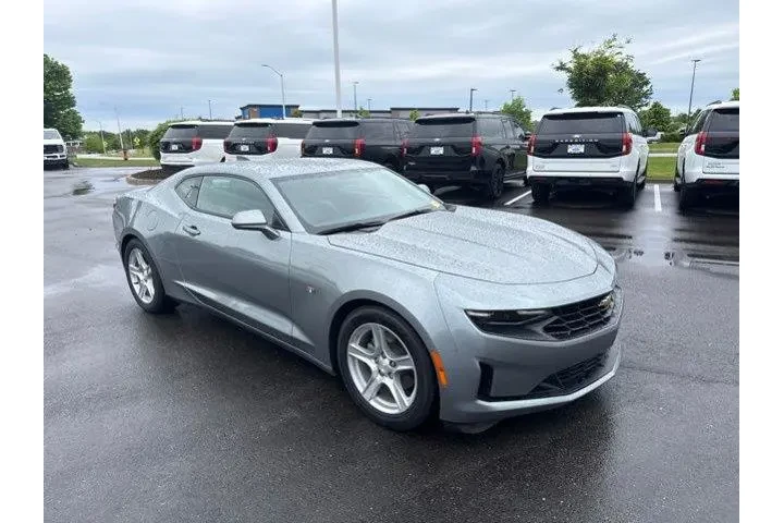 $29000 : Chevrolet Camaro 2023 LT 2dr image 1