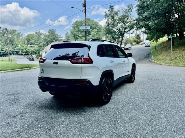 $6995 : 2016 JEEP CHEROKEE2016 JEEP C image 10