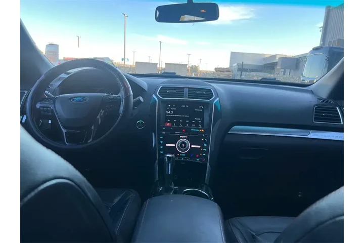 $15500 : Ford Explorer 2017 AWD Sport image 5