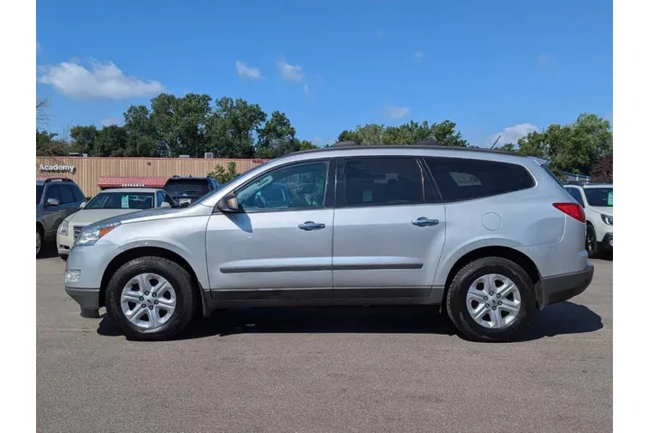 $4995 : 2012 Traverse LS image 6