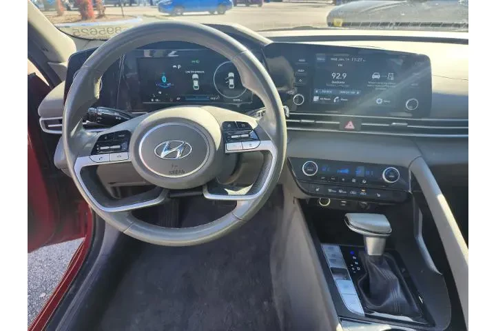 $17597 : Hyundai ELANTRA 2022 SEL 4dr image 6