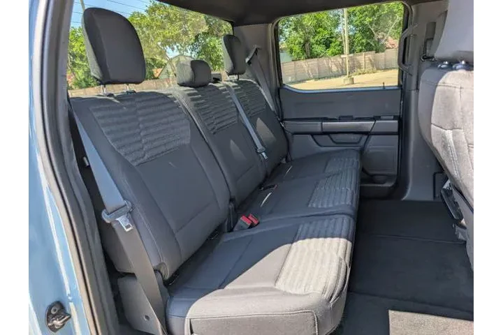 $32995 : Ford F-150 2023 4x2 XL 4dr S image 2