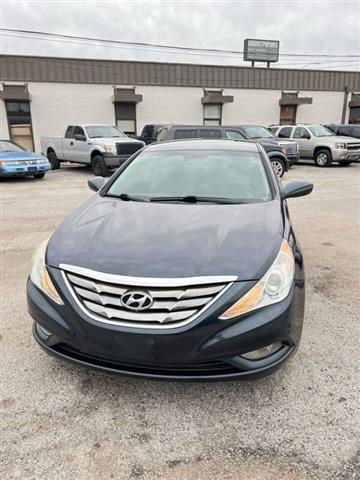 $7900 : 2013 Sonata Limited image 4