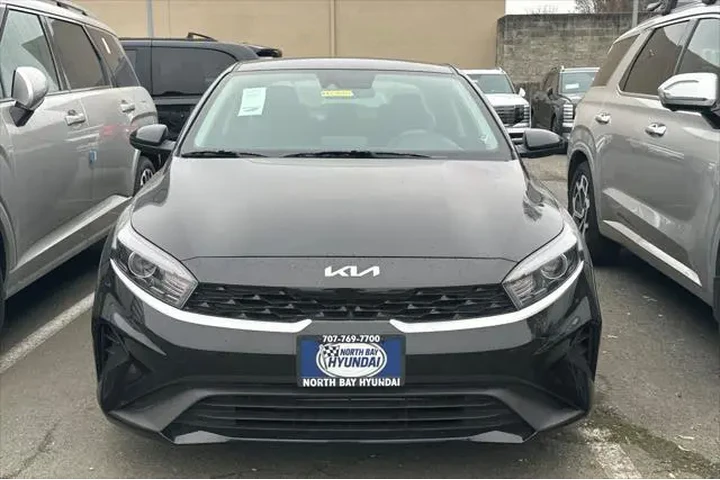 $17990 : Kia Forte 2024 LXS 4dr Sedan image 5