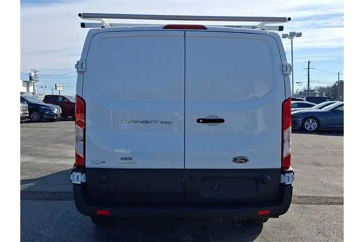 $27820 : Ford Transit 2020 AWD 250 3d image 5