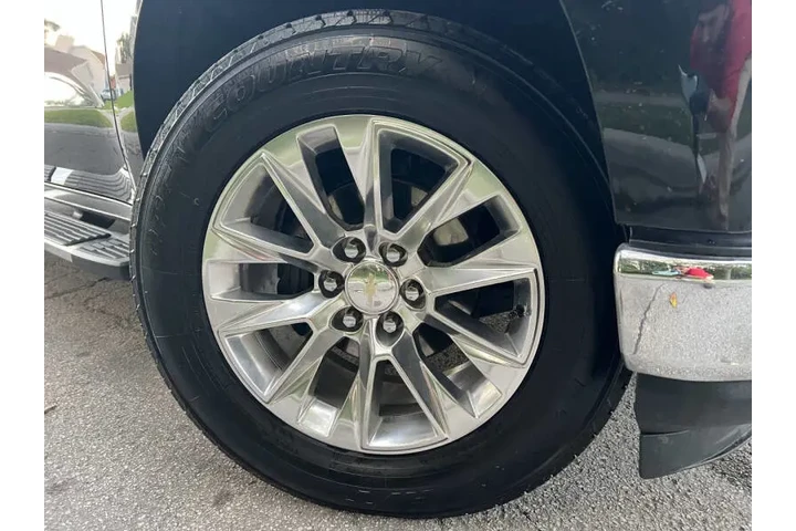 $26995 : 2019 Silverado 1500 LTZ image 10