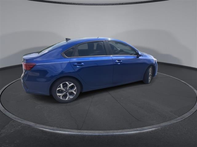 $14600 : PRE-OWNED 2020 KIA FORTE LXS image 9