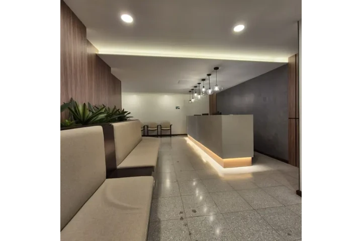 $406000 : Clínica amplia en Venta image 5