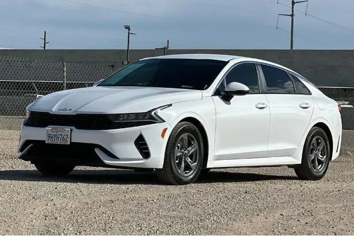 $19500 : Kia K5 2024 LXS 4dr Sedan image 9