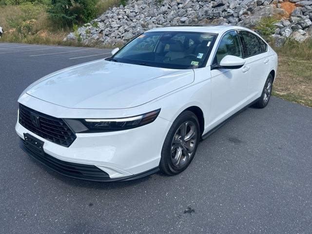 $27726 : PRE-OWNED 2024 HONDA ACCORD EX image 3