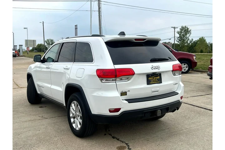 $9999 : 2015 Grand Cherokee Laredo 4WD image 3