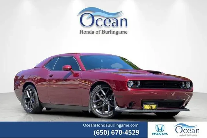 $31991 : Dodge Challenger 2023 GT 2dr image 1