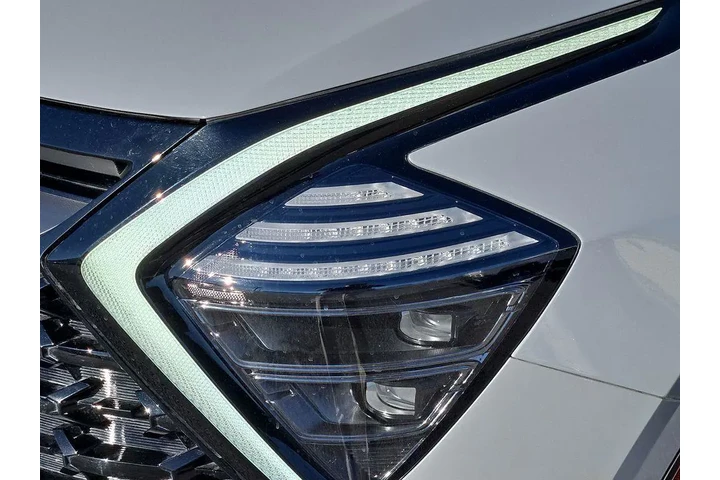 $28495 : Kia Sportage 2024 AWD X-Line image 7