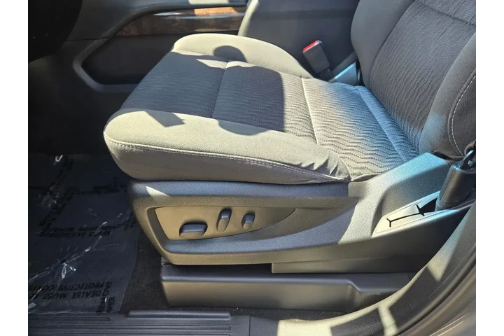 $28998 : Chevrolet Tahoe 2018 4x2 LS image 10