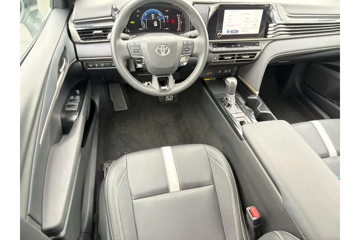 $32980 : Toyota Camry 2025 SE 4dr Sed image 8