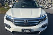 $25998 : PRE-OWNED 2017 HONDA PILOT EX thumbnail