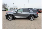 $28800 : Ford Explorer 2022 AWD XLT 4 thumbnail