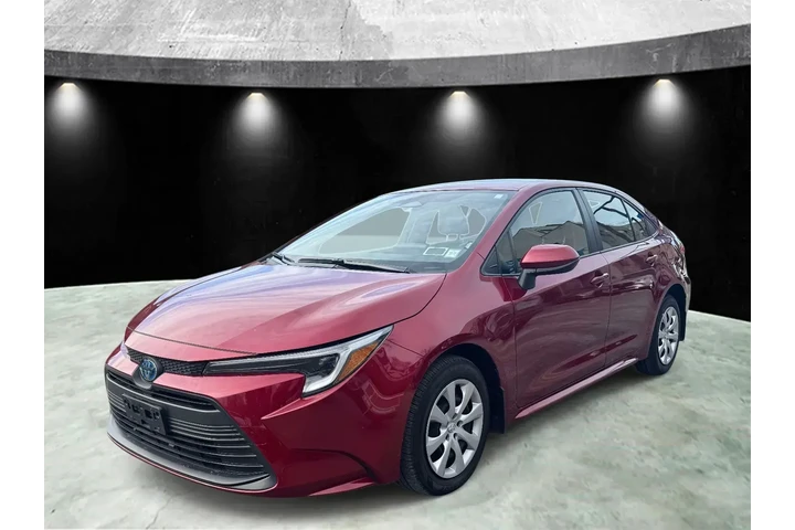 $19985 : Toyota Corolla Hybrid 2024 S image 2