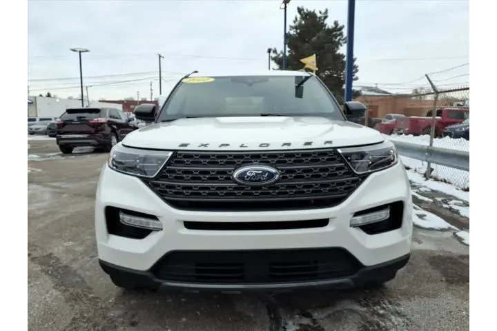 $29580 : Ford Explorer 2022 AWD XLT 4 image 2