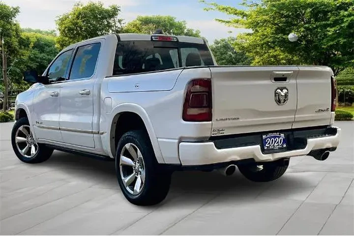 $32390 : Ram 1500 2020 4x4 Limited 4d image 2