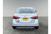 $21770 : Nissan Versa 2023 SV 4dr Sed thumbnail