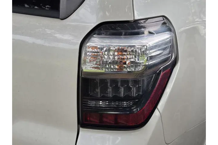 $23777 : Toyota 4Runner 2014 4x2 Limi image 7