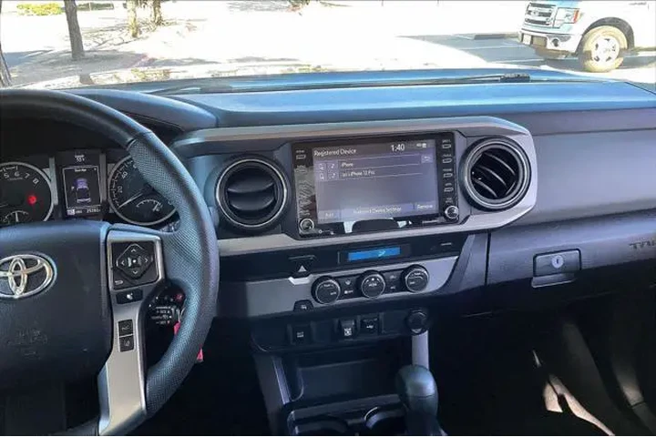 $30982 : Toyota Tacoma 2021 4x2 SR5 V image 5