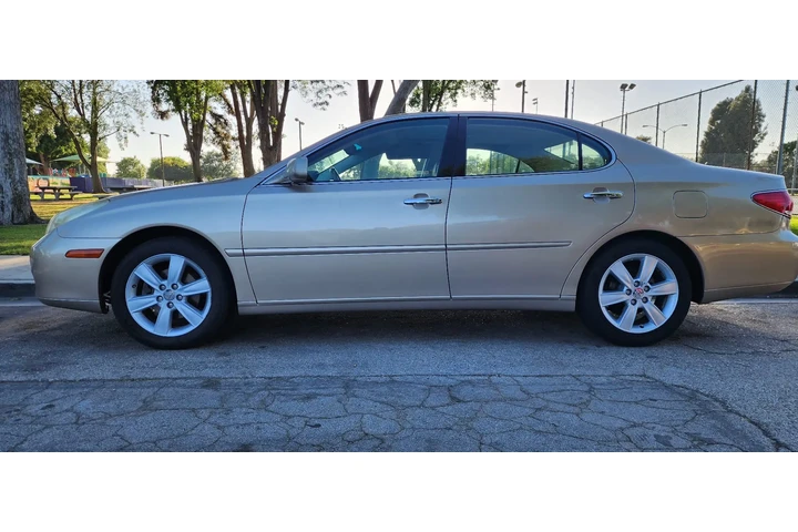 $1650 : Vendo Lexus Es 330 image 8