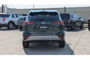 $39495 : Toyota Highlander 2024 Plati thumbnail