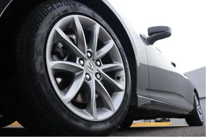 $30181 : Acura TLX 2023 4dr Sedan image 10