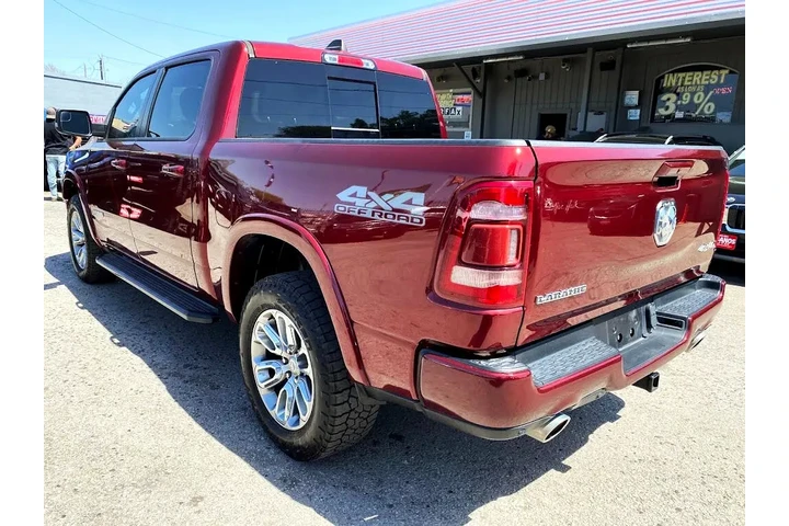 2022 RAM 1500 Laramie Crew Ca image 4