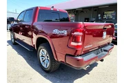 2022 RAM 1500 Laramie Crew Ca thumbnail