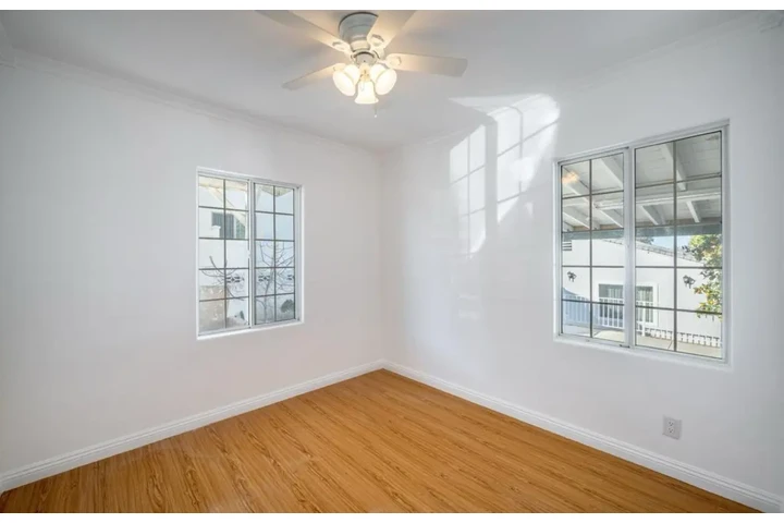 $2500 : 3Bed/2Bath Home in West Adams image 8
