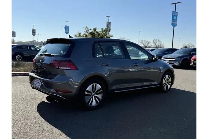 $14888 : Volkswagen e-Golf 2019 SEL P image 5