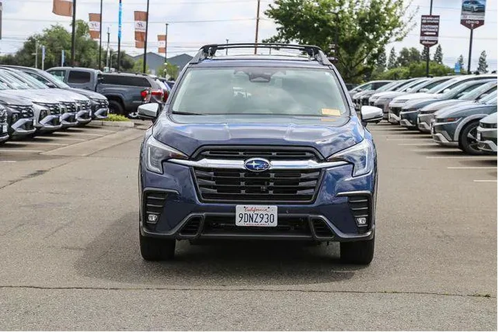 $33991 : Subaru Ascent 2023 AWD Limit image 7