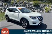 PRE-OWNED 2020 NISSAN ROGUE SV en Madison WV